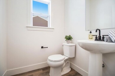STG144-E2390-Powder Room