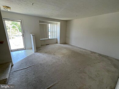 26 Tamers Ct, Windsor Mill, MD 21244 - photo 3