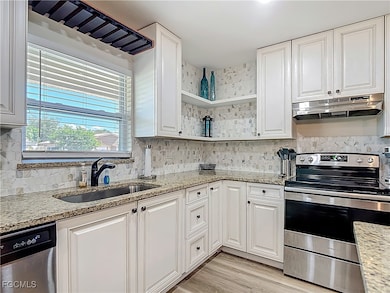 27391 Pelican Ridge Cir, Bonita Springs, FL 34135 - photo 7