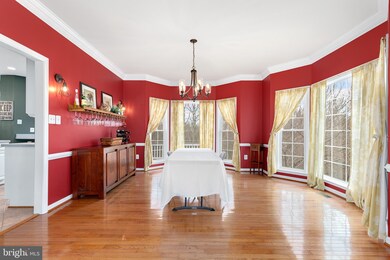 746 Sussex Ct, Sykesville, MD 21784 - photo 5