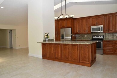 6735 Lago Vista Terrace, Boca Raton, FL 33433 - photo 2