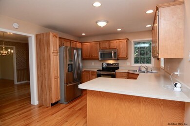 45 Cobble Hill Dr, Gansevoort, NY 12831 - photo 4