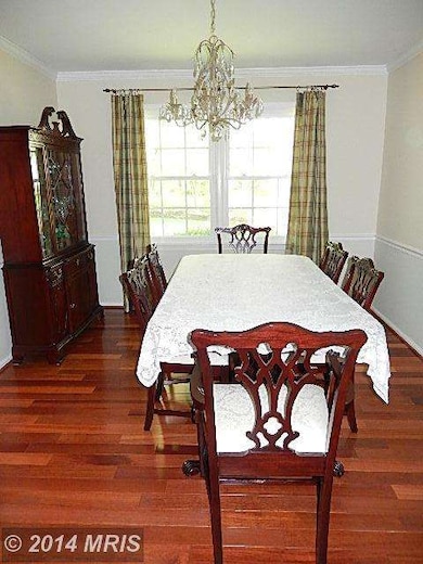 5910 Oakland Park Dr, Burke, VA 22015 - photo 6