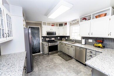 1154 Mansfield Ave, Indiana, PA 15701 - photo 2