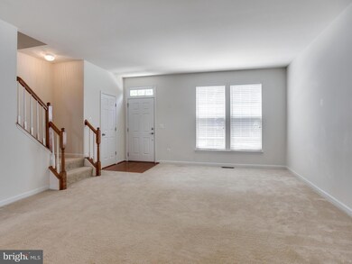 15331 Elizabeth Burbage Loop, Woodbridge, VA 22191 - photo 3