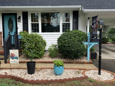 1115 Clifton Rd, Jacksonville, NC 28540 - photo 3