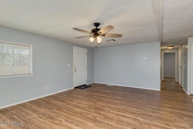 Living area/Hallway