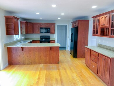 8 Harding Ln, Fiskdale, MA 01518 - photo 3