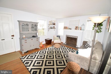 9508 Monroe St, Silver Spring, MD 20910 - photo 3