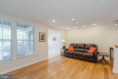 7668 Gladstone Rd unit 1, Windsor Mill, MD 21244 - photo 3