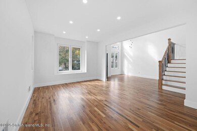 5635 Amboy Rd, Staten Island, NY 10309 - photo 6