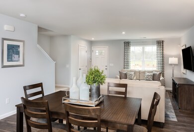 *Model Photo for reference*