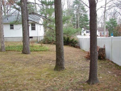 40 Maplecrest Dr, Greenville, RI 02828 - photo 6