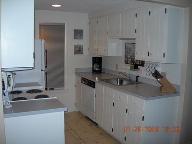 632 Marmot Ln unit 632, Grantham, NH 03753 - photo 2