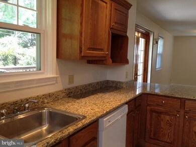 57 Wentworth Ln, Bryn Mawr, PA 19010 - photo 2