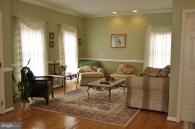 3235 Magnolia Ave, Falls Church, VA 22041 - photo 7