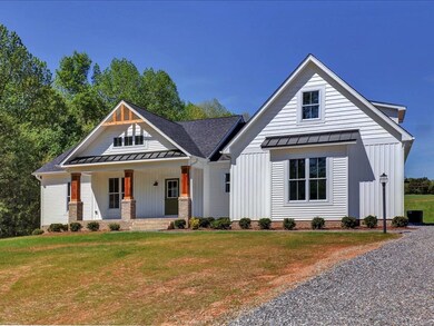 11730 Granary Hills Dr, Amelia Court House, VA 23002 - photo 3