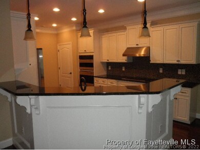 805 Falling Creek Ln, Fayetteville, NC 28304 - photo 6