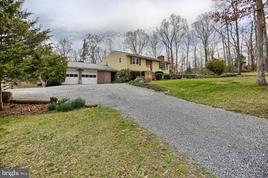 3272 Weber Rd, Chambersburg, PA 17202 - photo 2