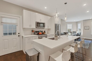 5 Montgomery Ave unit 1, Somerville, MA 02145 - photo 2