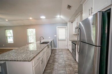 903 W Hull St, Denison, TX 75020 - photo 6