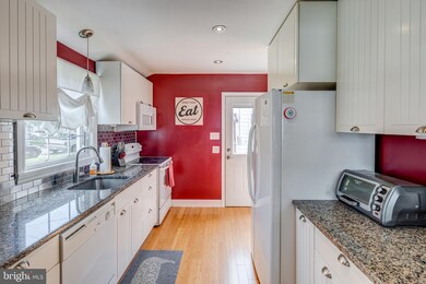 466 Buttonwood Ave, Maple Shade, NJ 08052 - photo 4