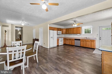 10702 Furman Ln, Woodstock, MD 21163 - photo 5