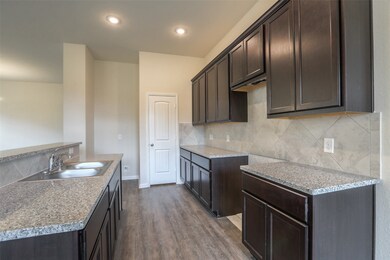 10719 Nyla Spring St, Houston, TX 77016 - photo 5