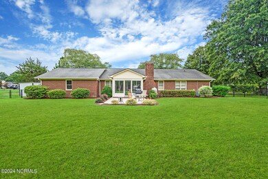 674 Davenport Farm Rd, Winterville, NC 28590 - photo 7