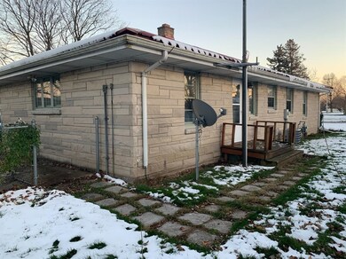 313 S Race St, New Carlisle, IN 46552 - photo 2