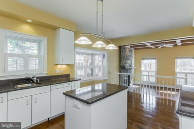 8011 Quarry Ridge Way, Bethesda, MD 20817 - photo 6