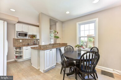 2055 N Brandywine St, Arlington, VA 22207 - photo 6