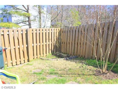 Yard/Garden - Fenced rear yard!