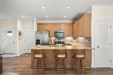 Kitchen with Breakfast Bar