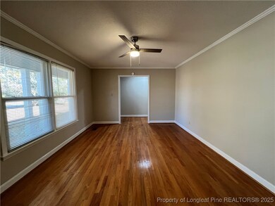 558 Lennox Dr, Fayetteville, NC 28303 - photo 2
