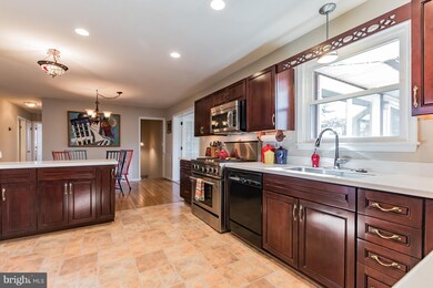 13125 Oriole Dr, Beltsville, MD 20705 - photo 4