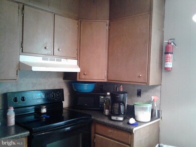 1233 Elm St, Reading, PA 19604 - photo 5