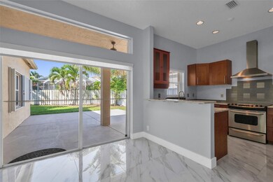 716 Juniper Ln, Weston, FL 33327 - photo 7