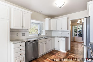 1919 Thorn Run Ct SE unit 32, Grand Rapids, MI 49546 - photo 3