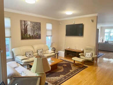 4264 Linden Tree Ln unit 2, Glenview, IL 60026 - photo 6