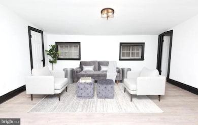 606 Cathedral St unit 3B, Baltimore, MD 21201 - photo 4