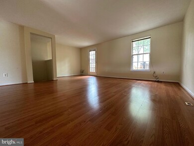 13922 Winding Ridge Ln, Centreville, VA 20121 - photo 7
