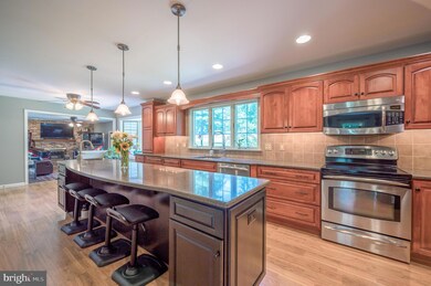 141 N Main St, Perkasie, PA 18944 - photo 7