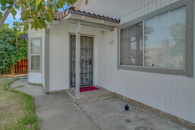 1227 Windsor Ct, Turlock, CA 95380 - photo 4
