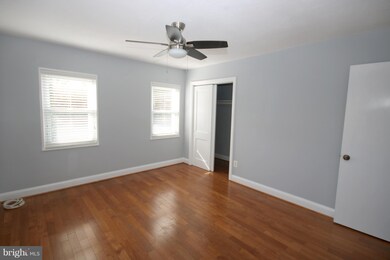 6723 Kenyon Dr, Alexandria, VA 22307 - photo 7