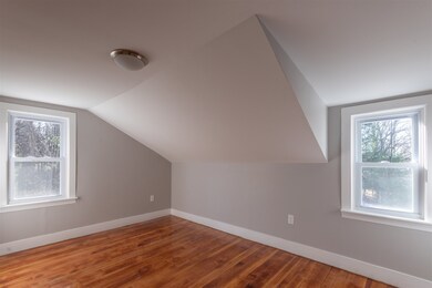 90 Huse Rd, Manchester, NH 03103 - photo 6