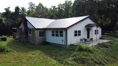 25146 Sanes Creek Rd, Laurel, IN 47024 - photo 3