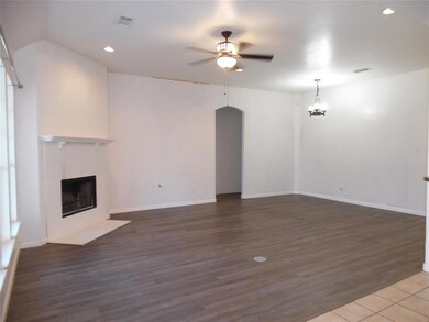 118 Pleasant View Dr, Weatherford, TX 76086 - photo 7