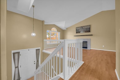 04-5754 Lockwood Dr-4