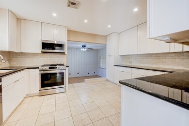 900 Gardner St, Houston, TX 77009 - photo 7